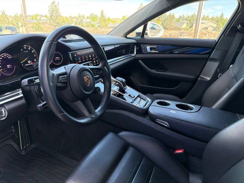 Used 2022 Porsche Panamera 4S AWD/4WD image 20