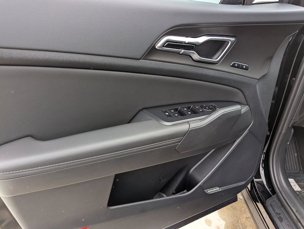 New 2026 Kia Sportage SX FWD image 18