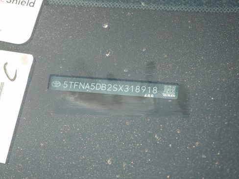 Used 2025 Toyota Tundra Platinum AWD/4WD image 28