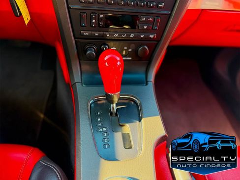 Used 2002 Ford Thunderbird RWD image 16