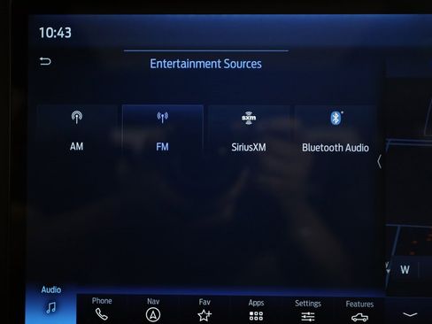 Used 2021 Ford F150 Lariat w/ Equipment Group 502A High image 27