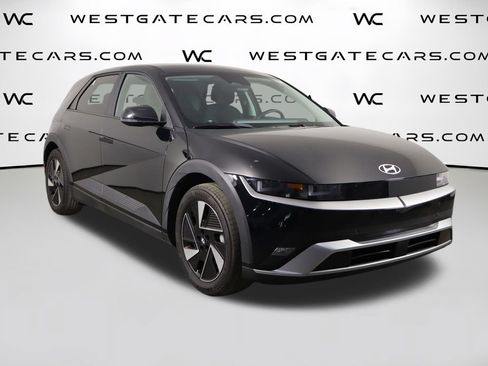 Used 2025 Hyundai Ioniq 5 SE RWD image 38