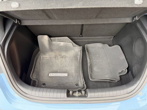 Used 2020 Hyundai Veloster N image 12