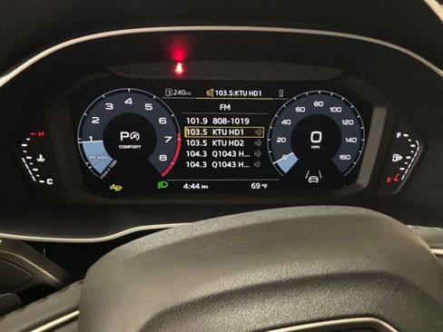Used 2025 Audi Q3 2.0T Premium AWD/4WD image 12