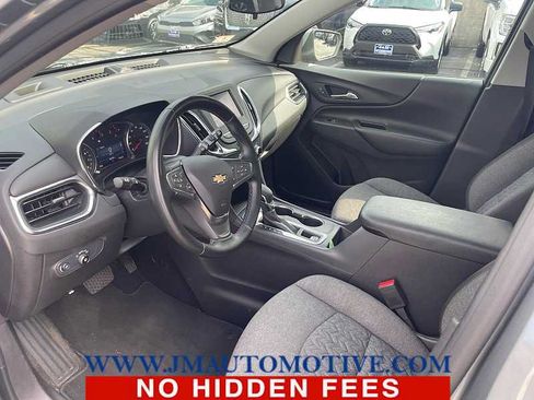 Used 2024 Chevrolet Equinox LT AWD/4WD image 2