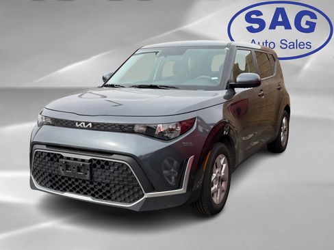 Used 2024 Kia Soul LX w/ Option Group 015 image 5