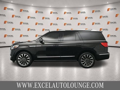 Used 2020 Lincoln Navigator Reserve w/ Luxury Package RWD image 2