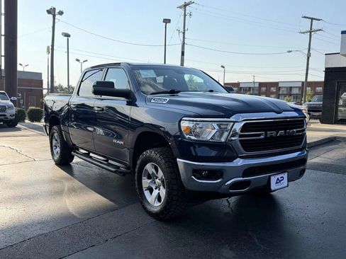 Used 2019 RAM 1500 Big Horn AWD/4WD image 3