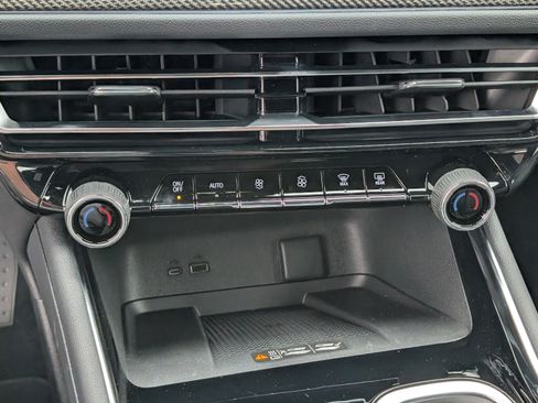 New 2026 Chevrolet Traverse High Country image 29