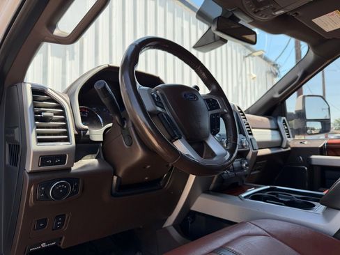 Used 2019 Ford F250 King Ranch w/ King Ranch Ultimate Package AWD/4WD image 14