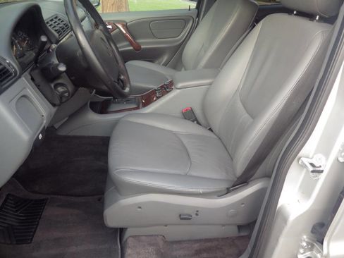 Used 1998 Mercedes-Benz ML 320 4MATIC image 14