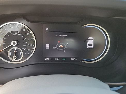 Used 2026 Genesis G70 2.5T Prestige image 30