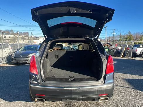 Used 2019 Cadillac XT5 FWD image 9