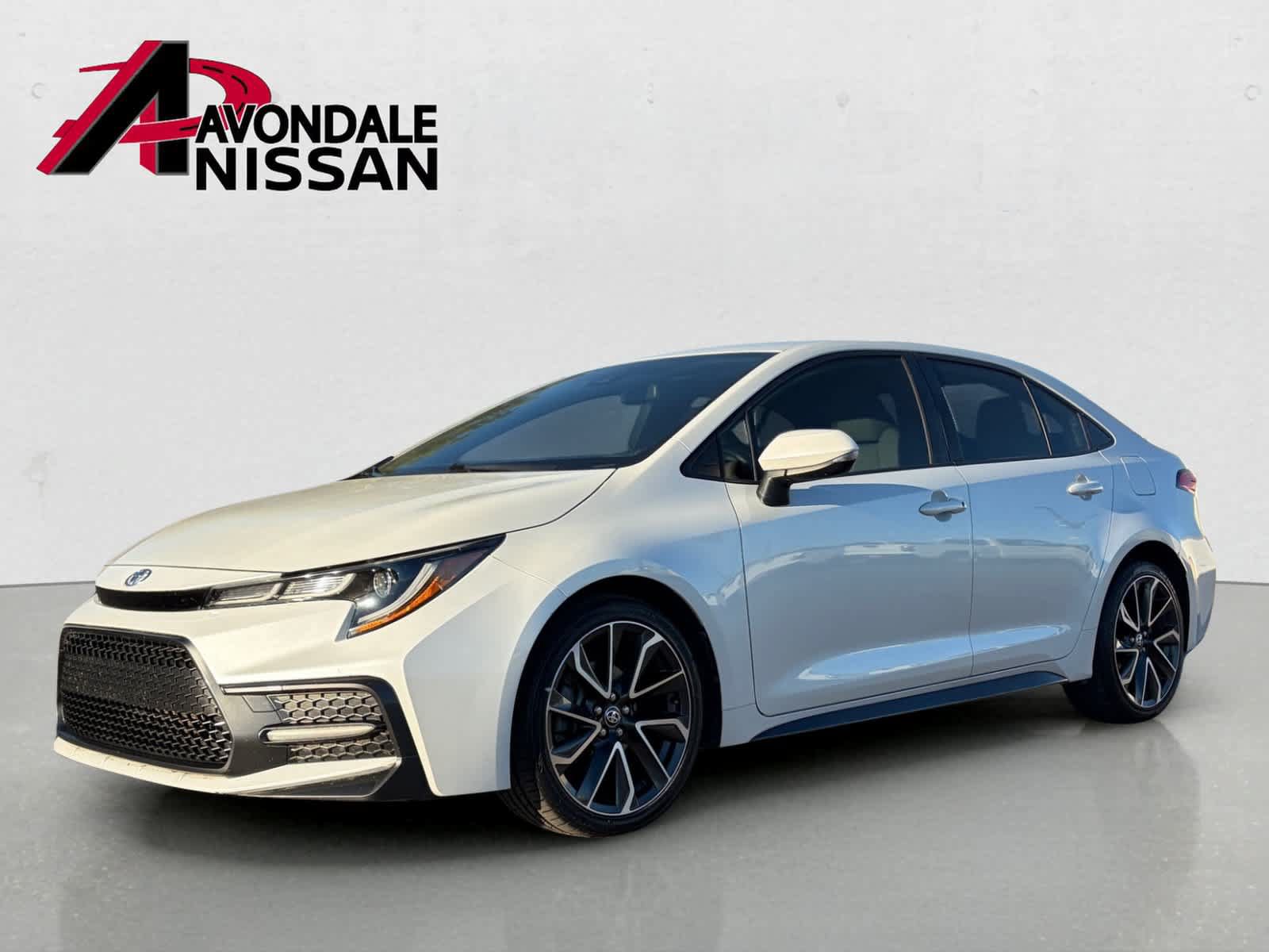 Used 2022 Toyota Corolla SE FWD image 2