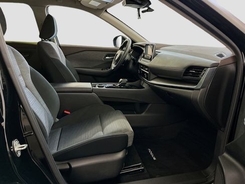 Used 2023 Nissan Rogue SV image 31