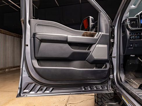 Used 2024 Ford F450 Lariat w/ FX4 Off-Road Package image 30