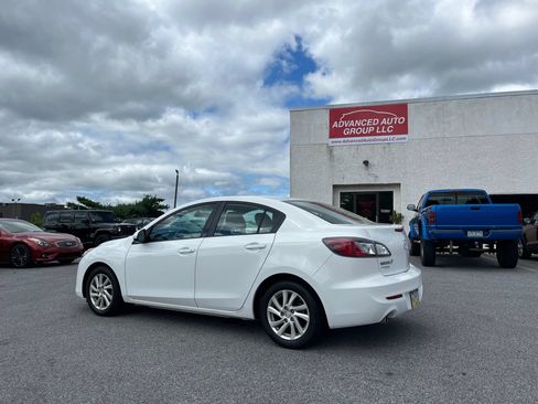Used 2012 MAZDA MAZDA3 i Touring FWD image 3
