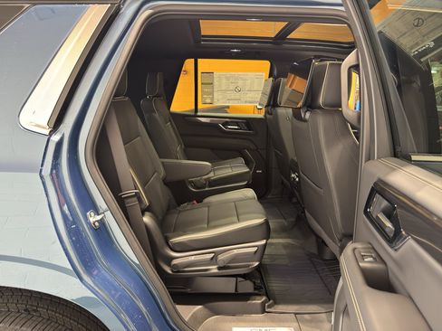 New 2026 GMC Yukon Elevation w/ Elevation Premium Package AWD/4WD image 21