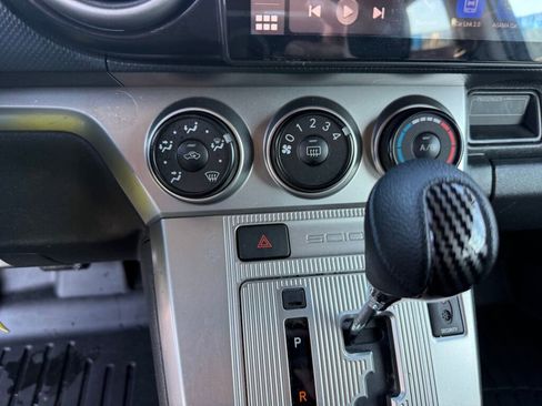 Used 2011 Scion xB image 15