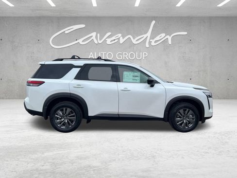 New 2026 Nissan Pathfinder SV image 17