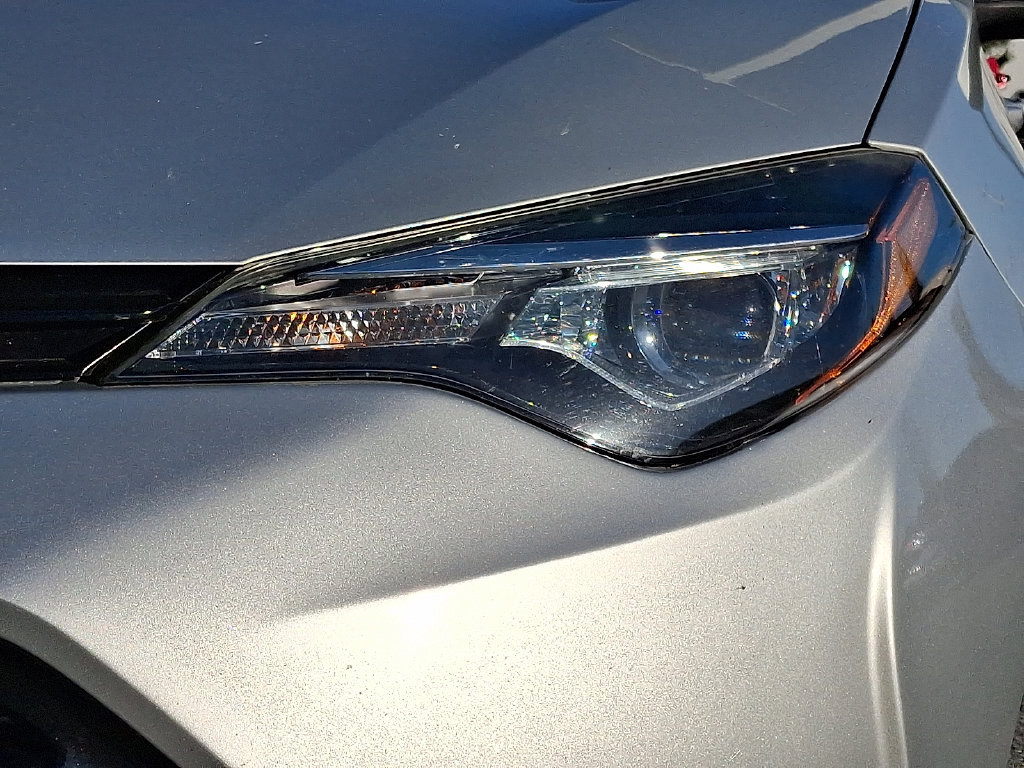 Used 2019 Toyota Corolla LE FWD image 9