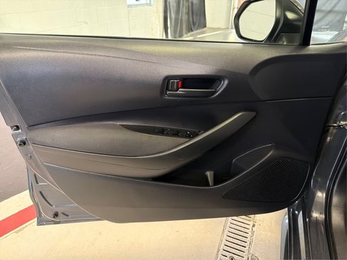 Used 2023 Toyota Corolla LE FWD image 23