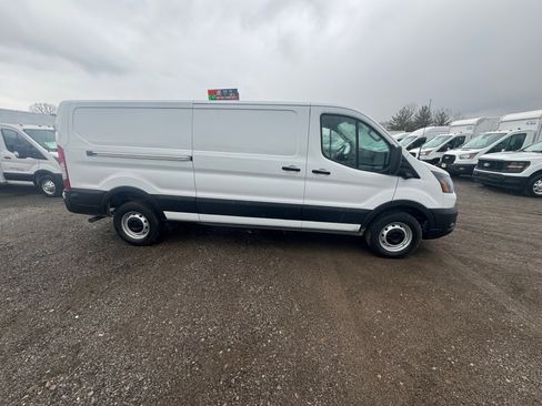 New 2025 Ford Transit 250 Low Roof image 5