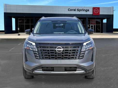 New 2026 Nissan Pathfinder Platinum FWD image 6