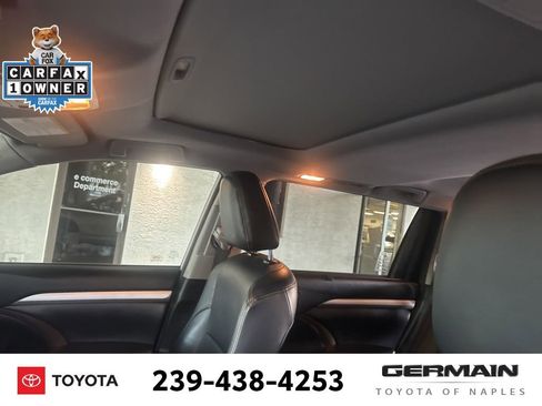 Used 2018 Toyota Highlander XLE image 11