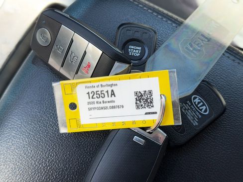 Used 2020 Kia Sorento S AWD/4WD image 12