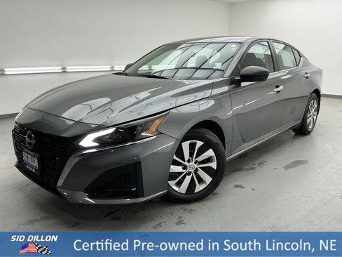 Used 2024 Nissan Altima 2.5 S image 1