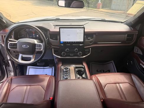 Used 2024 Ford Expedition Max Limited AWD/4WD image 15