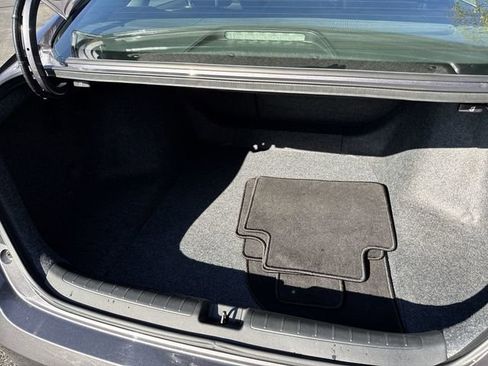 Used 2019 Honda Accord EX image 24