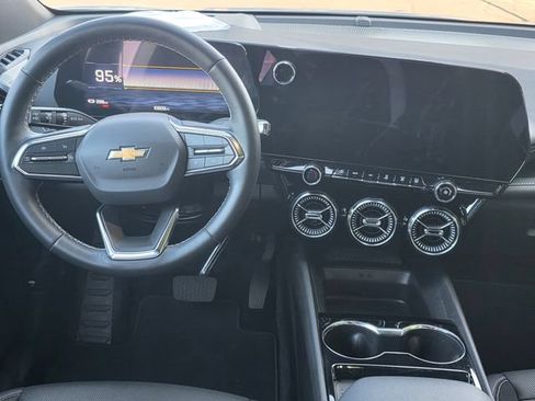 Certified 2024 Chevrolet Blazer EV LT AWD/4WD image 17