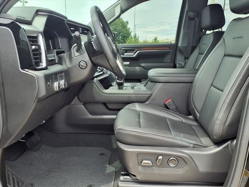 Used 2026 GMC Sierra 1500 Denali w/ Denali Reserve Package RWD image 12