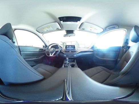 Used 2026 Nissan Altima 2.5 SV FWD image 42