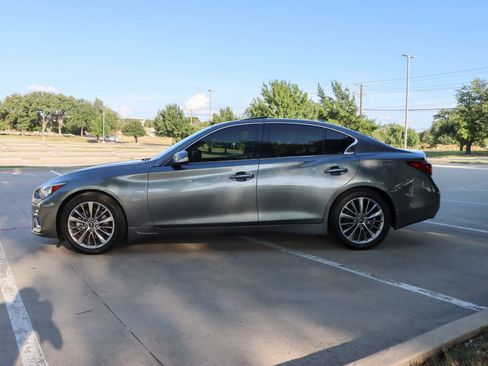 Used 2018 INFINITI Q50 Luxe RWD image 4