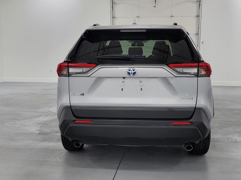 Used 2023 Toyota RAV4 LE AWD/4WD image 8