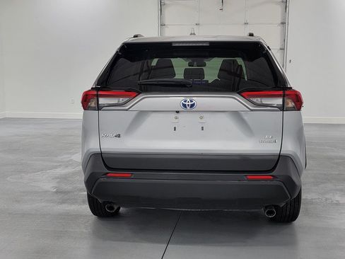 Used 2023 Toyota RAV4 LE AWD/4WD image 8