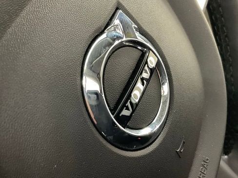 Certified 2023 Volvo XC90 B6 Plus w/ Protection Package Premier AWD/4WD image 43