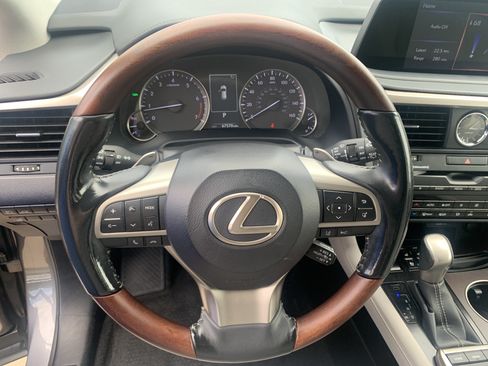 Certified 2022 Lexus RX 350 FWD w/ Premium Package image 18