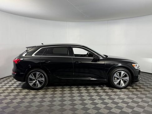 Used 2024 Audi Q8 e-tron Premium Plus w/ Premium Plus Package AWD/4WD image 5