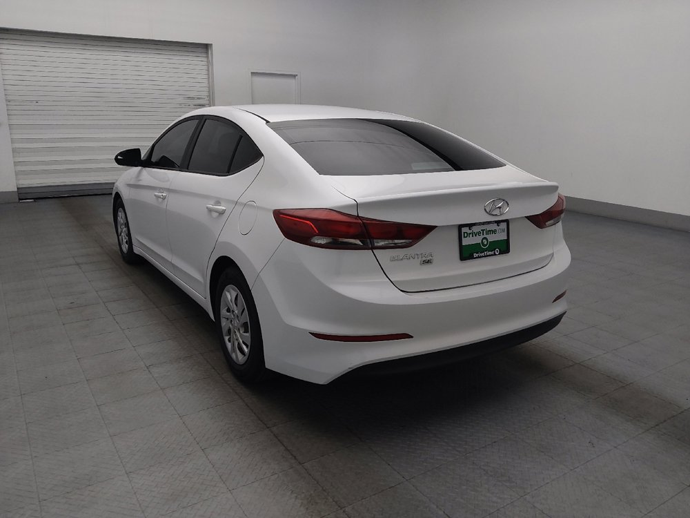Used 2018 Hyundai Elantra SE w/ Cargo Package FWD image 5
