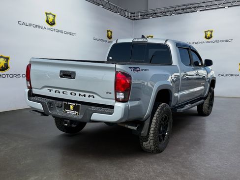 Used 2019 Toyota Tacoma TRD Sport RWD image 5