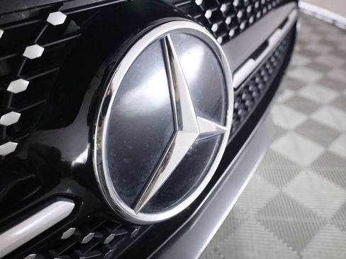 Used 2020 Mercedes-Benz GLC 300 4MATIC image 61