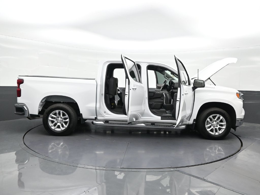 Used 2022 Chevrolet Silverado 1500 LT RWD image 32