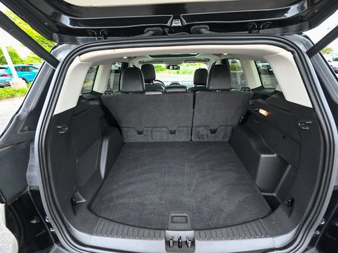 Used 2019 Ford Escape Titanium AWD/4WD image 16