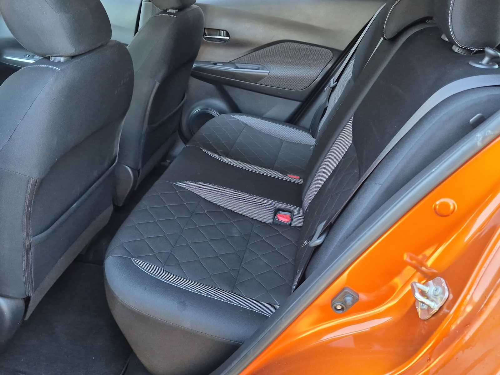 Used 2019 Nissan Kicks SV FWD image 18
