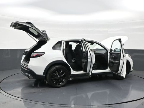 Used 2023 Honda HR-V Sport image 28