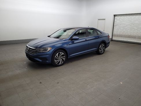 Used 2021 Volkswagen Jetta SEL FWD image 2